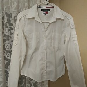 White Tommy Hilfiger shirt size M